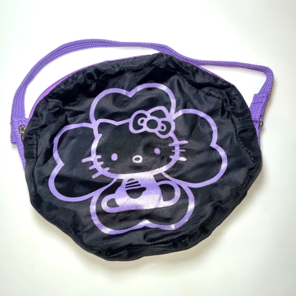HELLO KITTY SANRIO Black and Purple zipper bag with strap 7